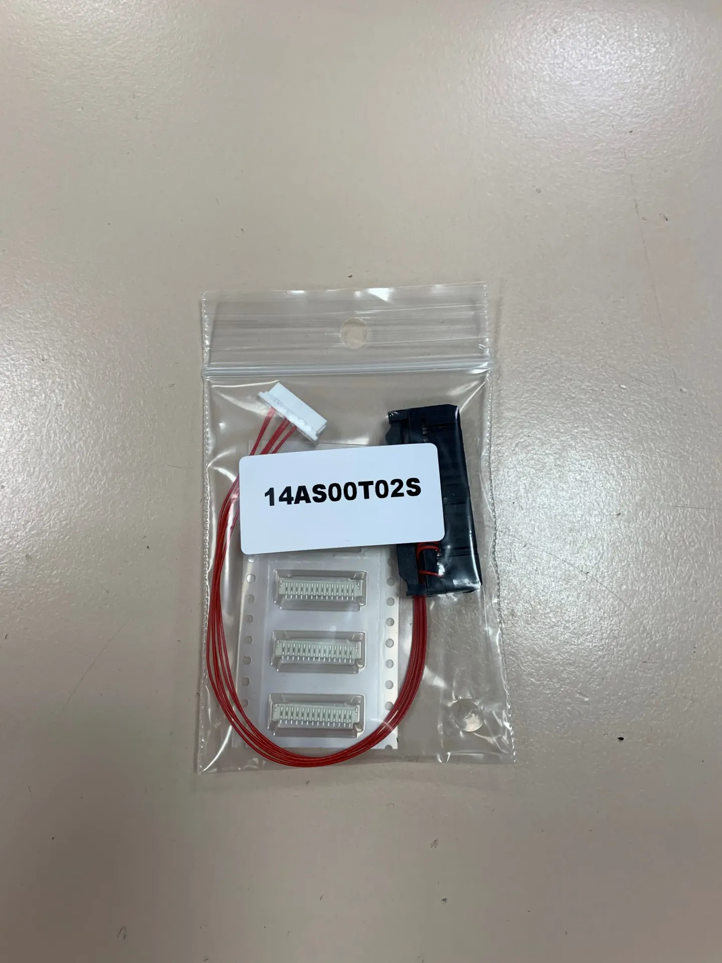 [14AS00T02S] Adaptateur à souder pour ECU Poids Lourds TRW Truck (Motorola MPC5xx) 14AS00T02S