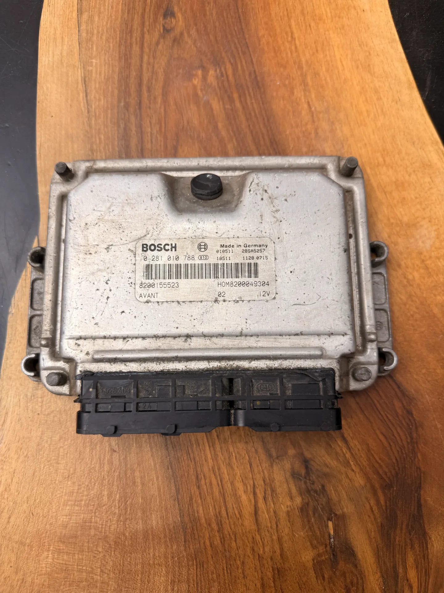 Calculateur Moteur | EDC15Vm+2.V4 | 0281010788 | 8200155523 | HOM8200049304