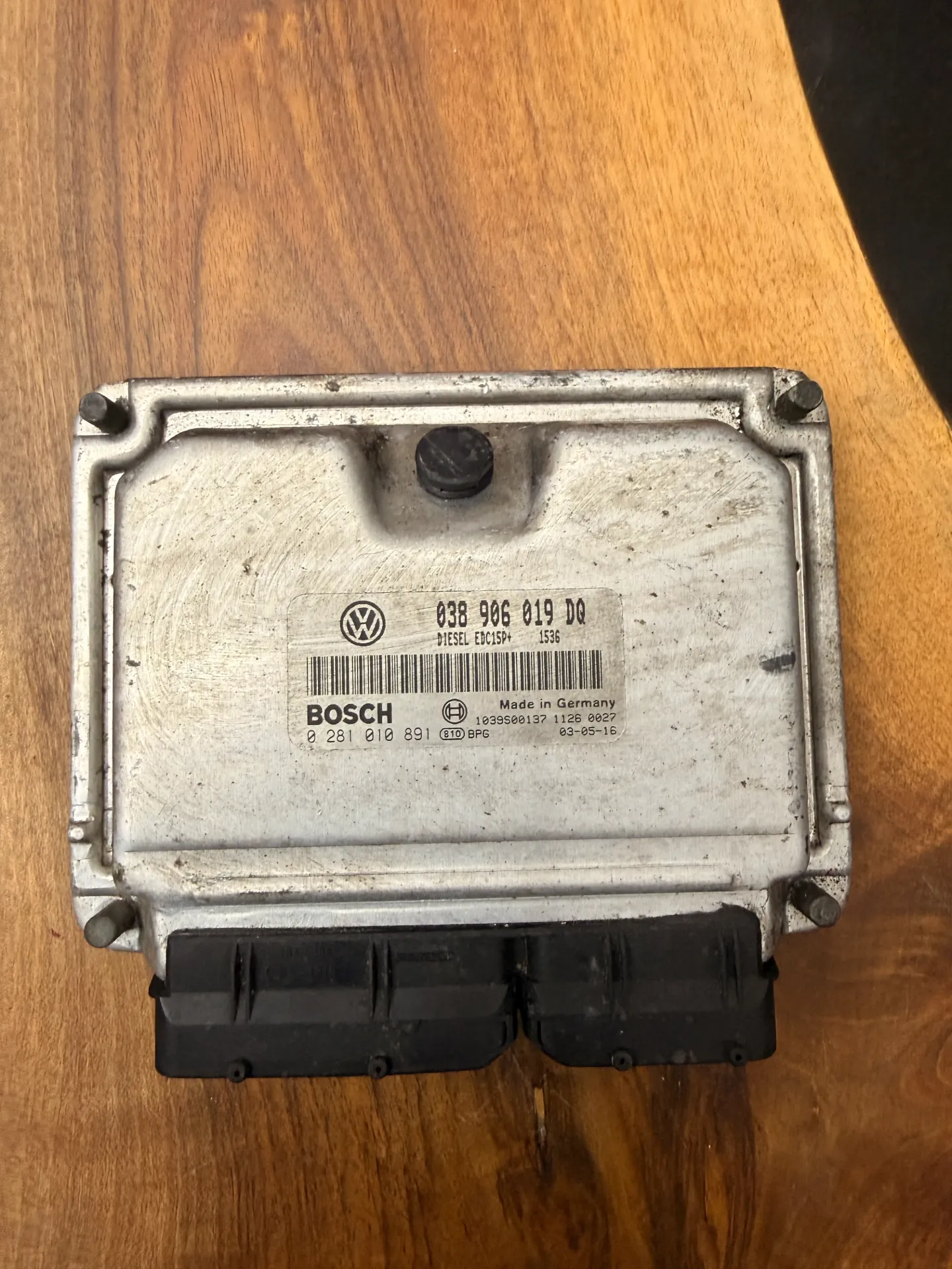 Calculateur Moteur | EDC15P+22.3.2 | 0281010891 | 038906019DQ