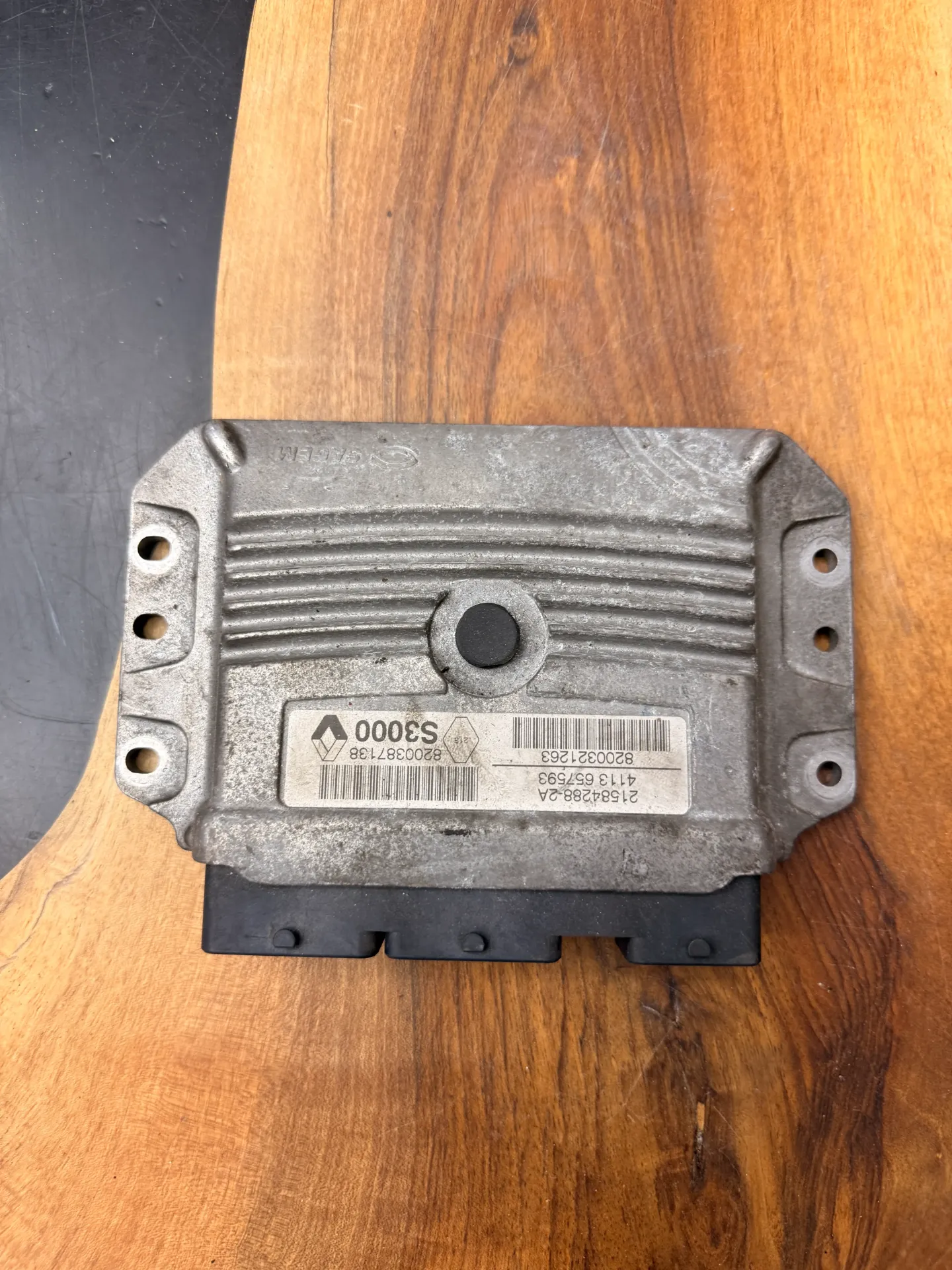 Calculateur Moteur | S3000 | 21584288-6A | 8200321263 | 8200387138