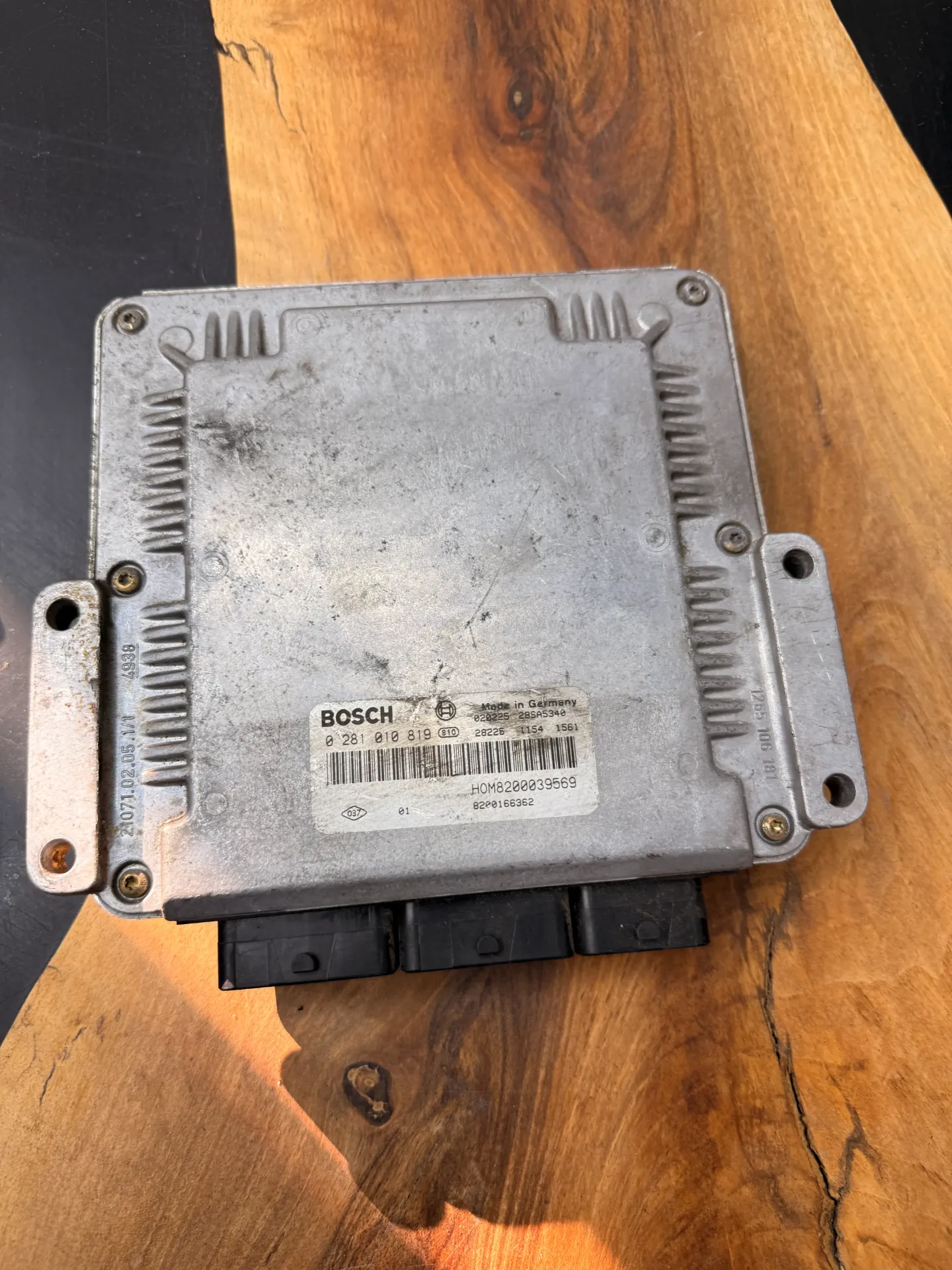 Calculateur Moteur | EDC15C2-10.1 | 0281010819 | HOM8200039569 |  28SA5340