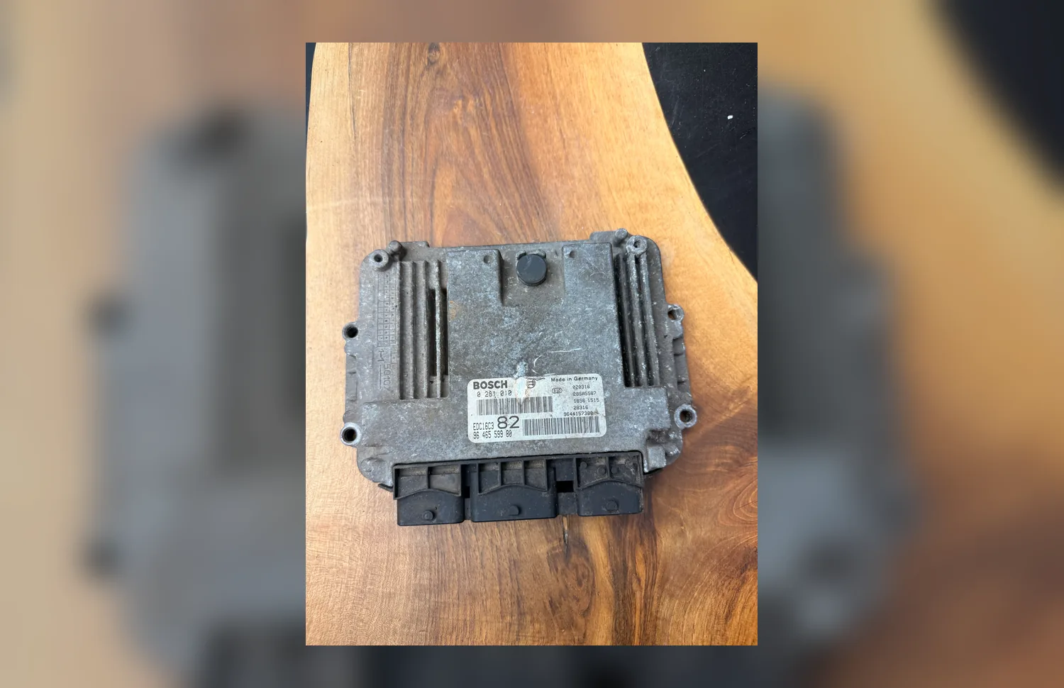 Calculateur moteur pour file service TLG PRO